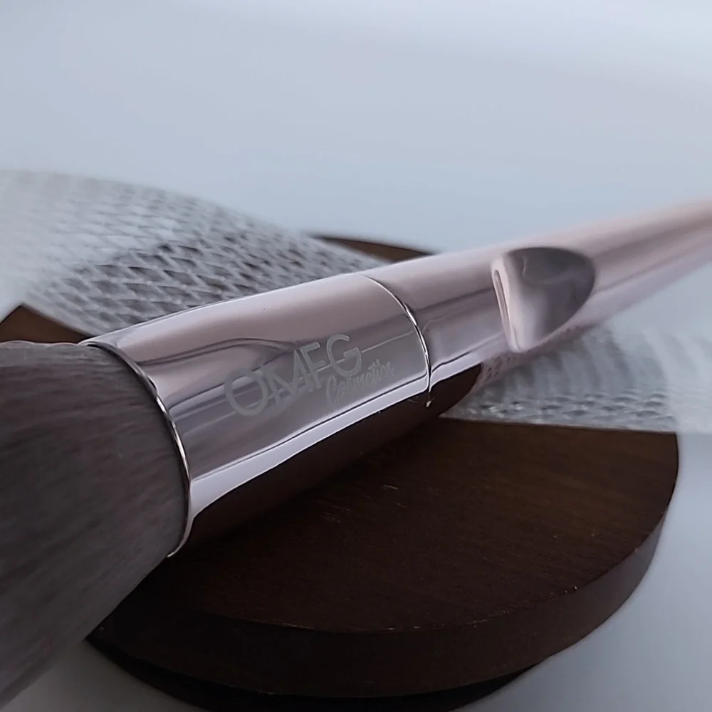 OMFG Cosmetics Rose Gold Makeup Brush